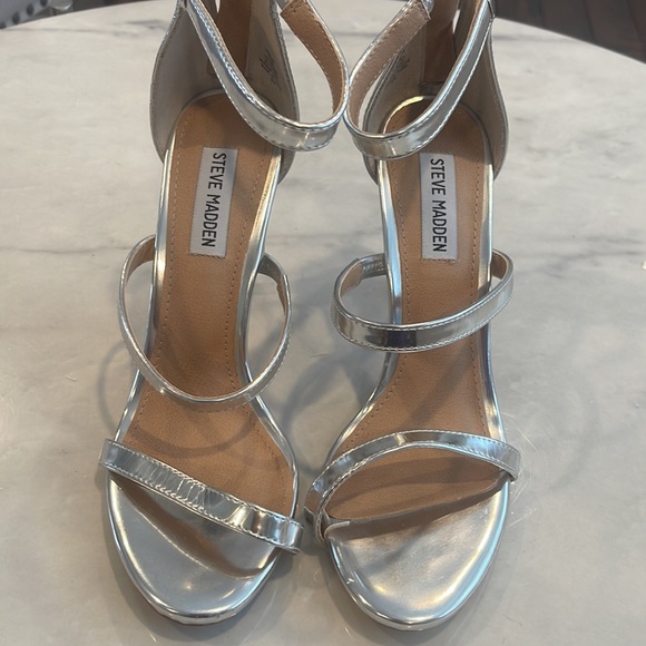 Steve Madden size 8.5 , 4 in heels EUC - Picture 8 of 12